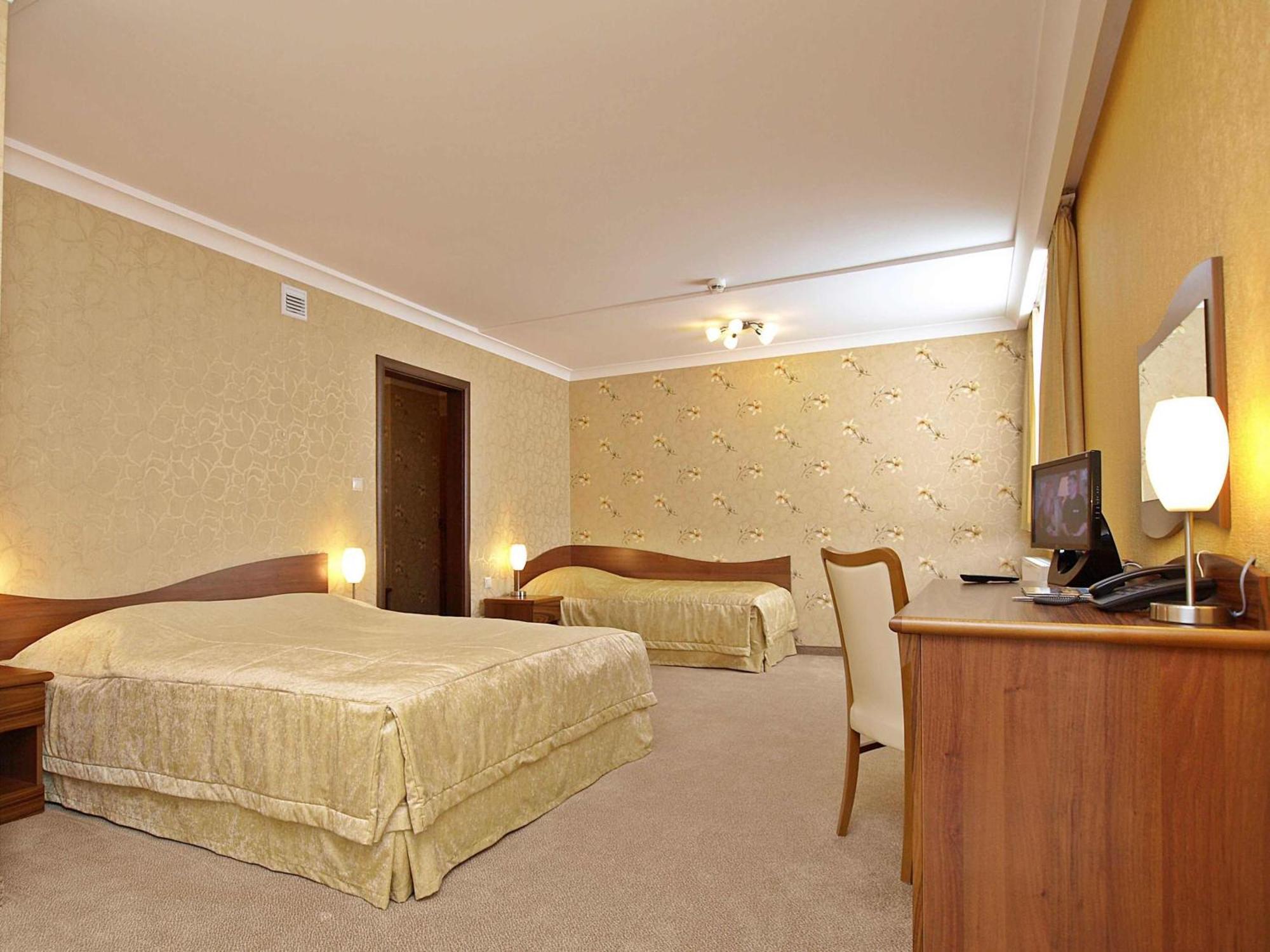Hotel Fajkier Kroczyce Exterior photo
