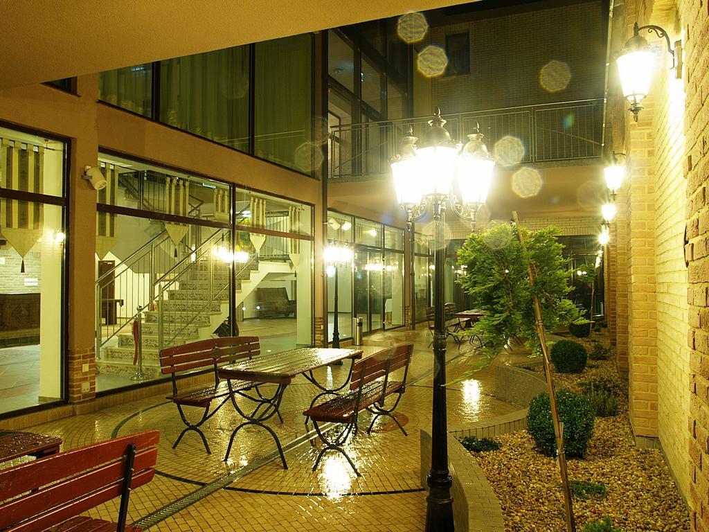 Hotel Fajkier Kroczyce Exterior photo